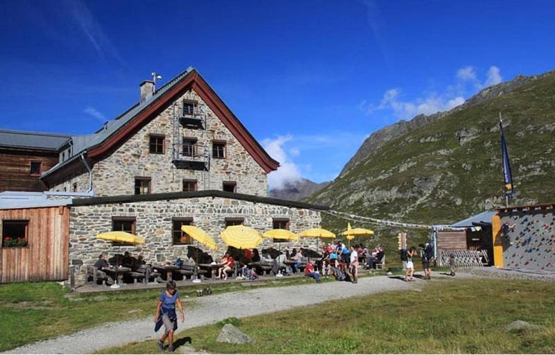 Hotel Montana Telfes im Stubai Exterior foto